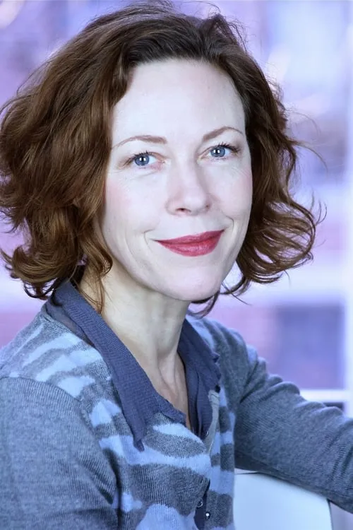 Miranda McKeon ha trabajado con Veanne Cox en 1 ocasiones