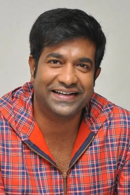 Vennela Kishore interpretando a Savithri