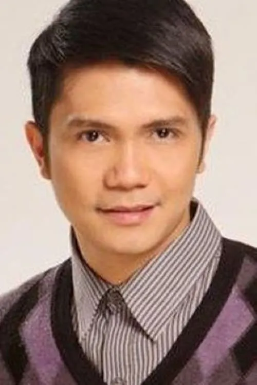 Vhong Navarro interpretando a Thor