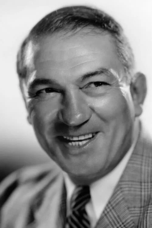 Victor McLaglen en el reparto