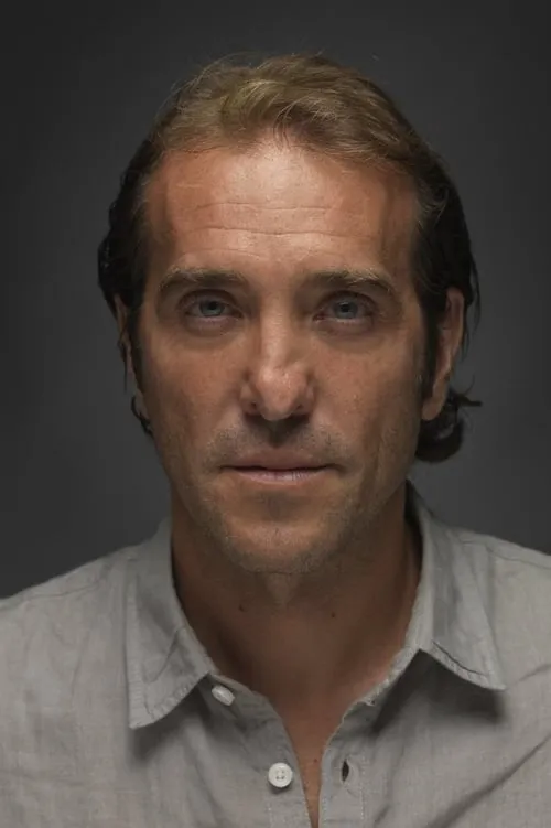 Actor Victor Solé