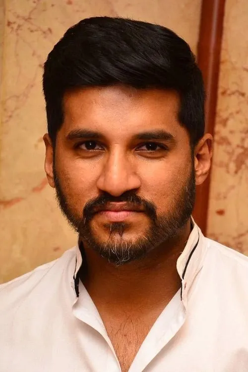 Vijay Yesudas interpretando a Inspector Arjun Kumar