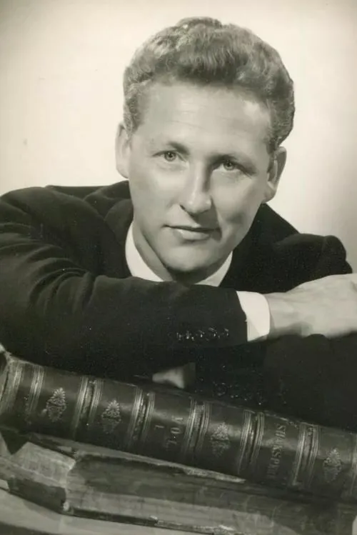 Actor Vincent Ball