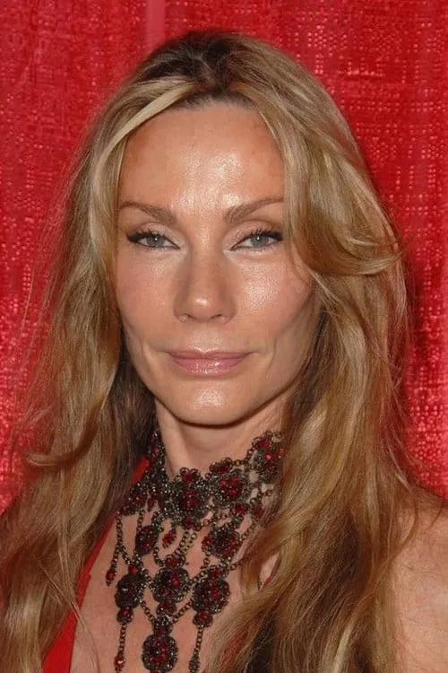 Virginia Hey en el reparto