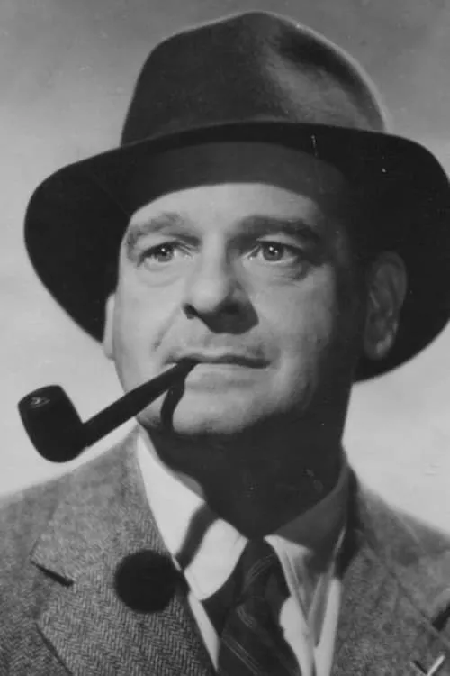 Actor Walter Fitzgerald