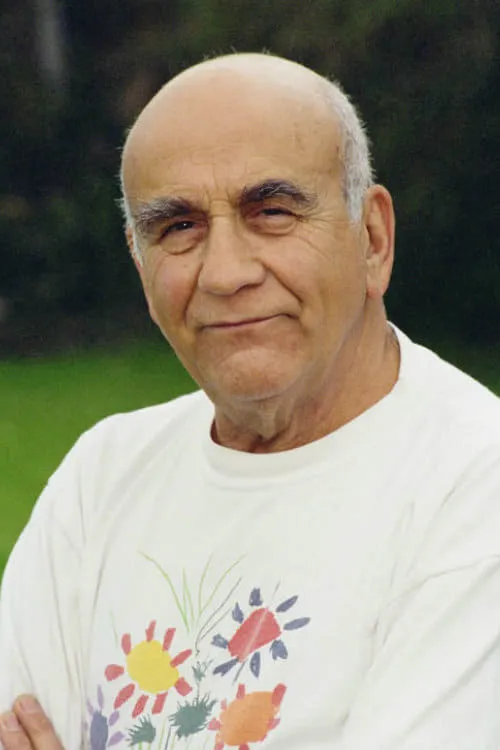 Actor Warren Mitchell