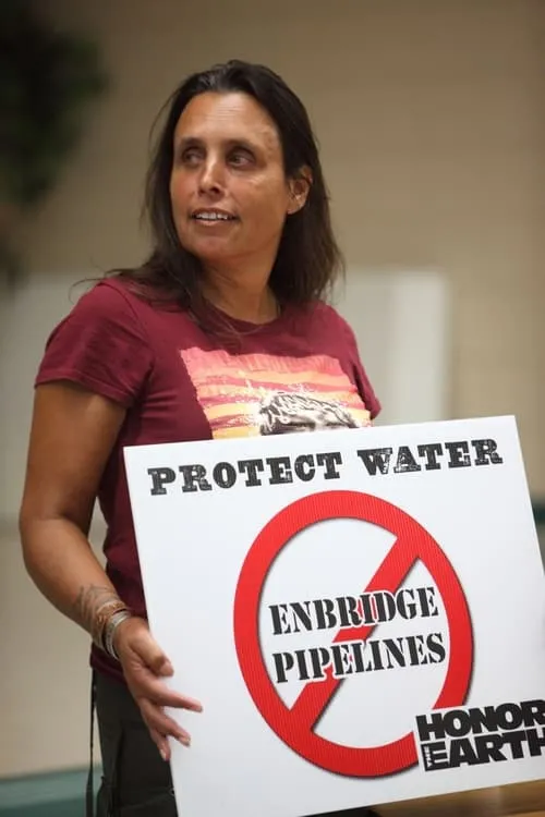 Peter MacDonald ha trabajado con Winona LaDuke en 1 ocasiones