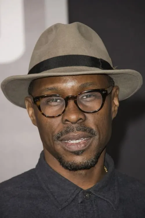 Wood Harris interpretando a Tony 'Little Duke' Evers