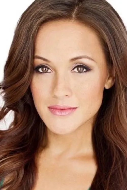 Yan-Kay Crystal Lowe interpretando a Lauren Wright