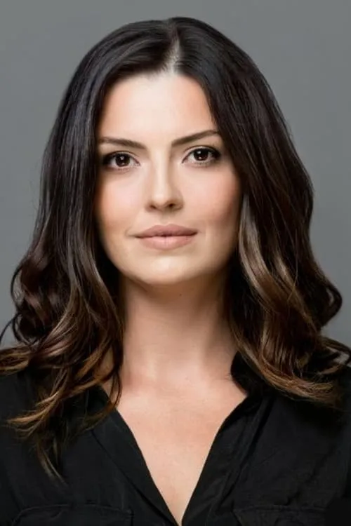 Actor Yasemin Balık