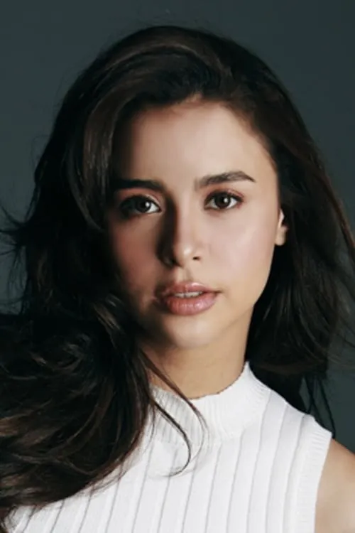 Yassi Pressman interpretando a Audrey Dela Cruz