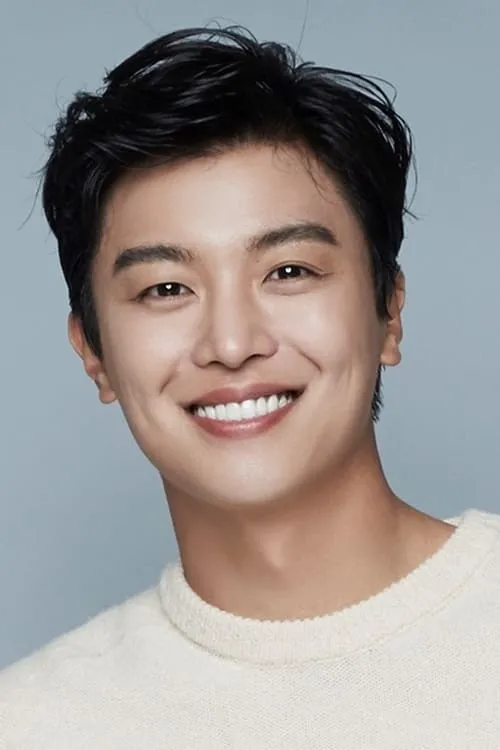 Yeon Woo-jin interpretando a 