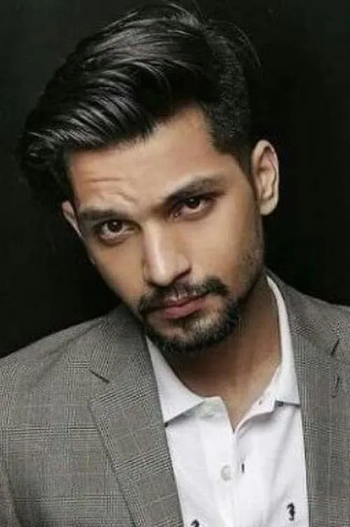 Yuvraj Thakur en el reparto