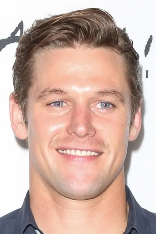 Zach Roerig interpretando a James Guidry