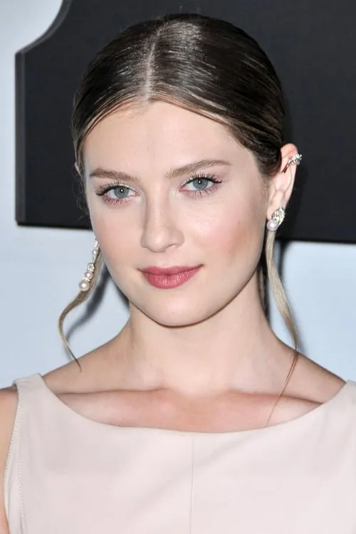 Actor Zoe Levin