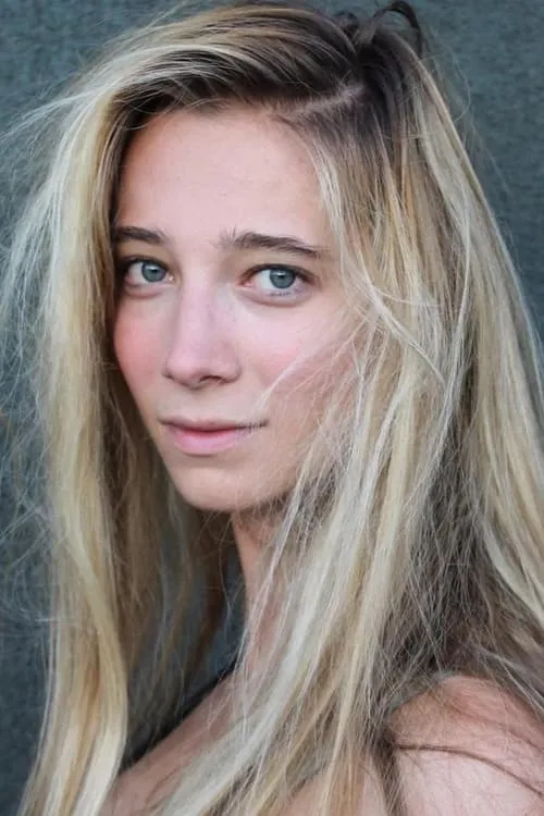 Actor Zoé Schellenberg