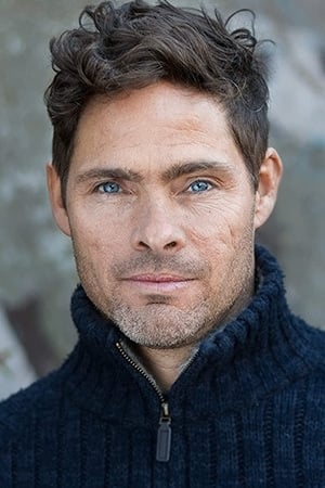 Foto de perfil del actor Alex Reece en el reparto