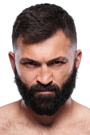 Andrei Arlovski interpretando a Bosco