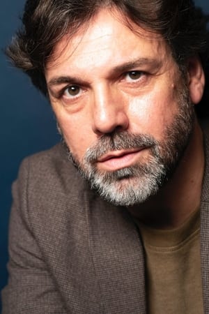 Actor Érik Stouvenaker