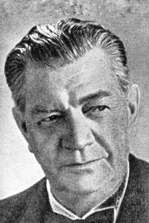 Actor Axel Slangus