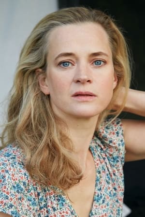 Foto de perfil del actor Caroline Hanke en el reparto