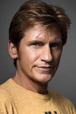 Denis Leary interpretando a Frank