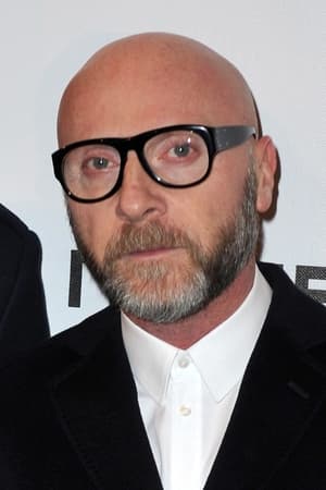 Domenico Dolce interpretando a 