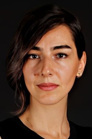 Actor Elif AkÅŸa