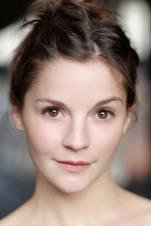 Flora Spencer-Longhurst interpretando a Erica MacNaughton