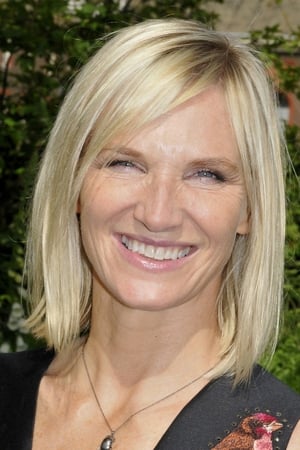 Kelly Michelle Gray ha trabajado con Jo Whiley en 1 ocasiones