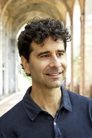 Actor John Cariani