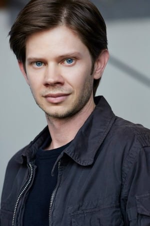 Actor Lee Norris