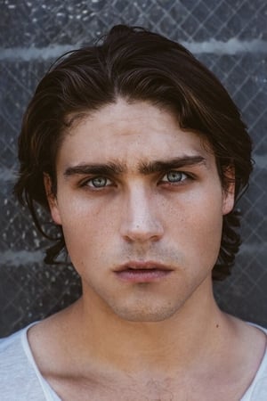 Logan Huffman interpretando a Eric