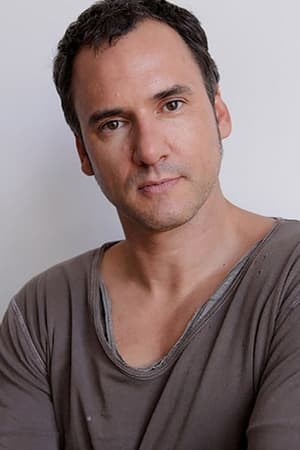 Foto de perfil del actor Matthew Dyktynski en el reparto