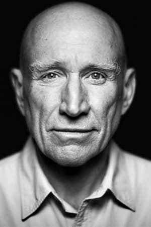 Sebastião Salgado interpretando a Himself