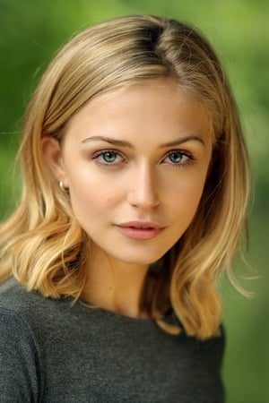 Actor Sophie Simnett