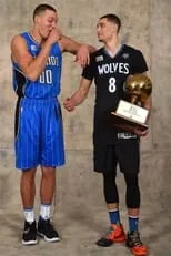 Zach LaVine es  en 2016年NBA全明星扣篮大赛