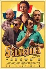 Arif Piskin interpreta a Izak en 5 Silahşörler