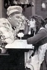 Roscoe 'Fatty' Arbuckle es  en A Creampuff Romance