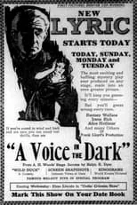 Gertrude Norman interpreta a Mrs. Lydiard en A Voice in the Dark