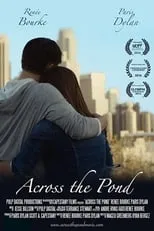 Cassie Newby interpreta a Sarah en Across the Pond