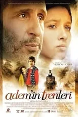 Veysel Diker interpreta a Ömer Aslan en Adem'in Trenleri