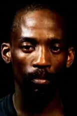 Essex Hemphill interpreta a Self en Af-Fixing Ceremony: Four Movements for Essex, Movement I: Essex + Audre