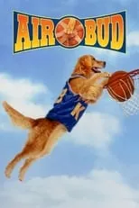 Nicola Cavendish interpreta a Principal Pepper en Air Bud