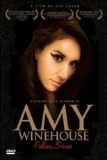 Julia Eringer es Amy Winehouse en Amy Winehouse: Fallen Star