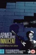 Zachary Bostrom es Davey en Armed and Innocent