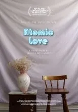 Priscilla Doueihy interpreta a  en Atomic Love