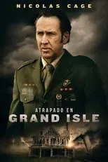 Oliver Trevena interpreta a Officer Garrett en Atrapado en Grand Isle