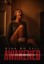 Julianne Michelle interpreta a Samantha Winston en Awakened