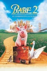 Magda Szubanski interpreta a Mrs. Esme Cordelia Hoggett en Babe 2: El Cerdito en la Ciudad